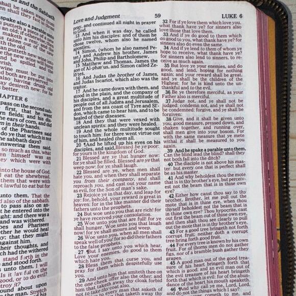 Nelson Study Black Bible w/Concordance Dictionary, Red Words Of Christ & Box VTG - Picture 8 of 10
